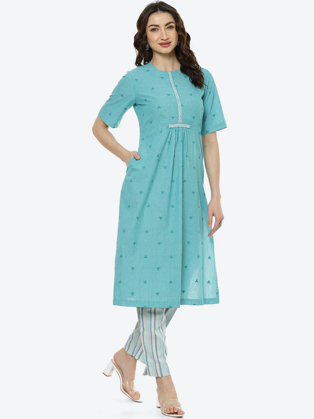 Biba Women Green Printed Pleated Pure Cotton Kurti With Trousers