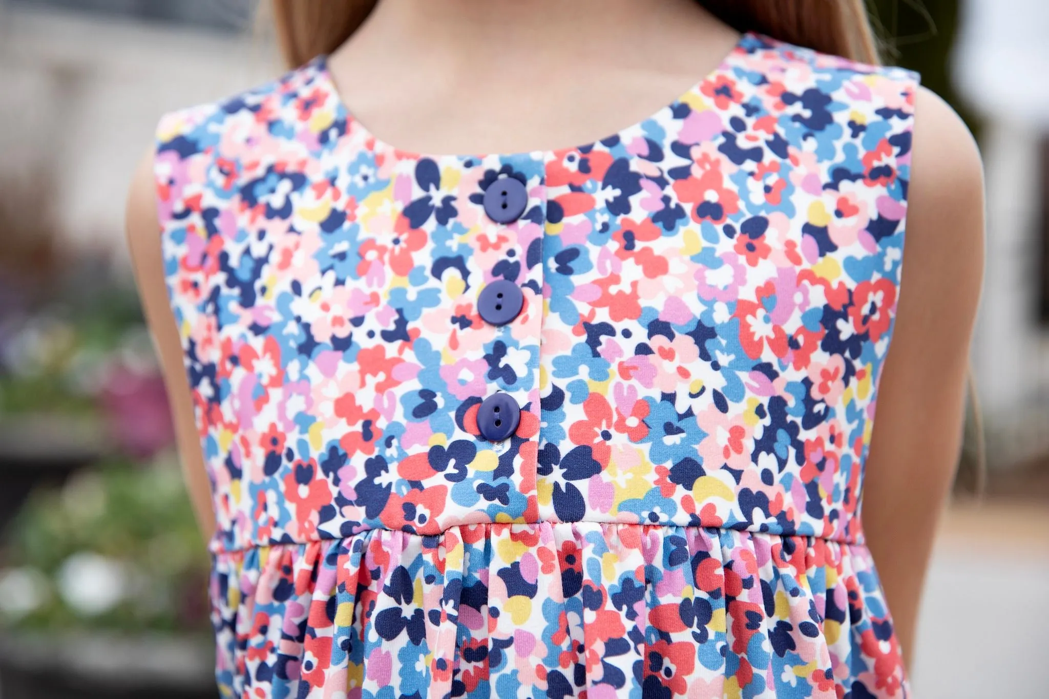 PETAL PATCH KNIT TWIRL DRESS